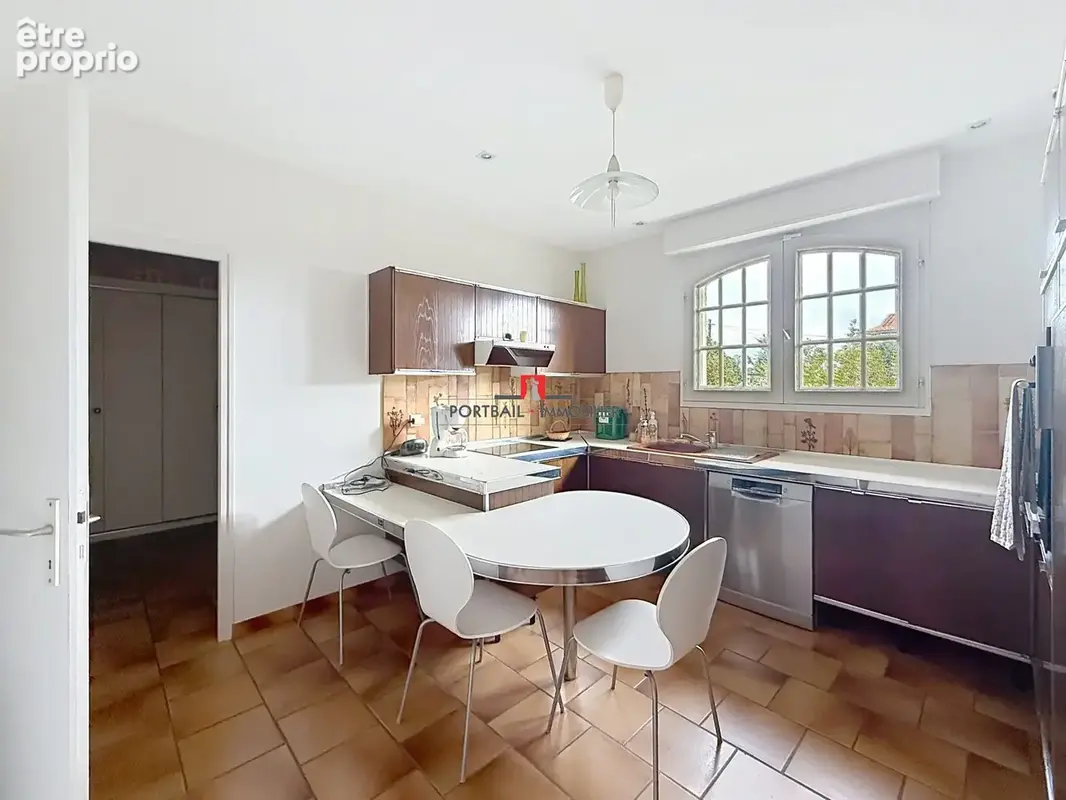 Maison 5 pièces 145 m² à vendre à Plassac (33390) - photo 4