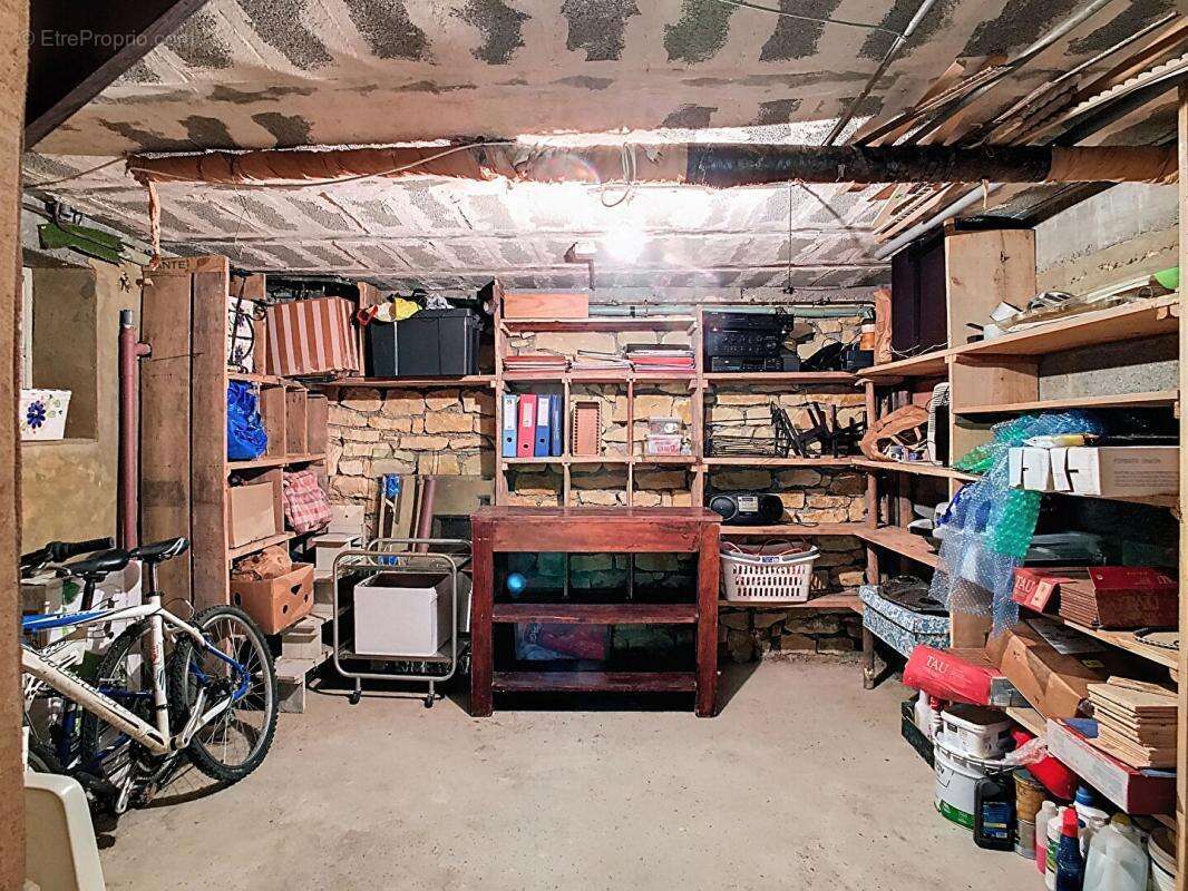 Maison à BEYNAC-ET-CAZENAC