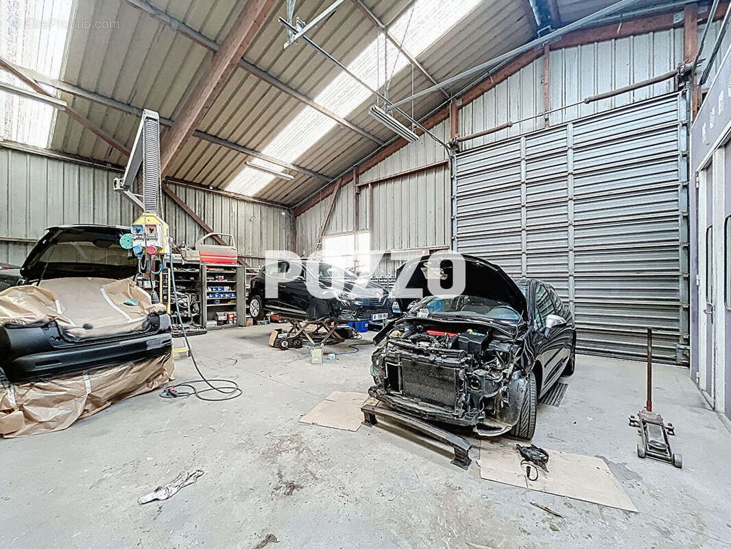 Commerce à BARENTON