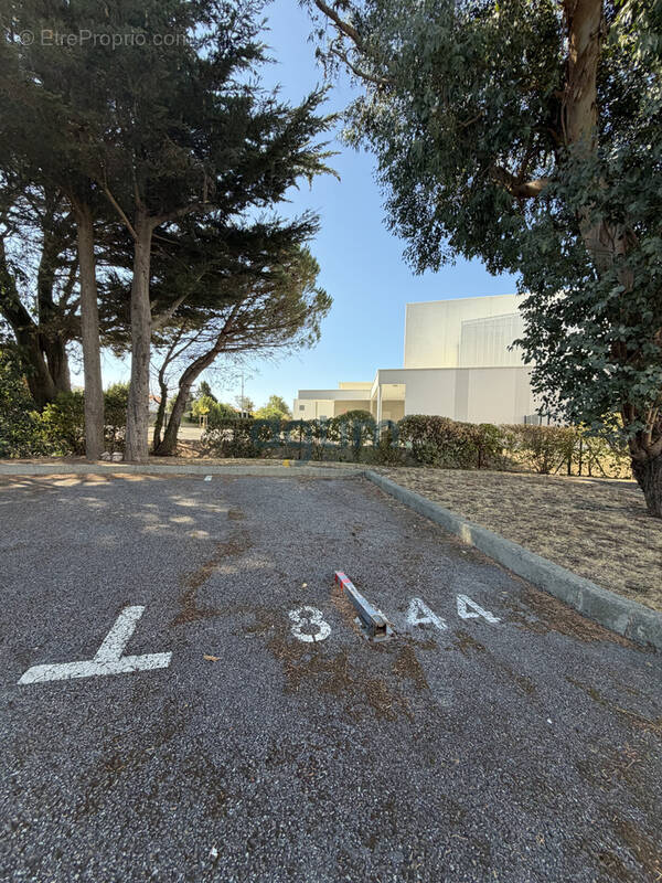 Parking à L'ILE-D'OLONNE