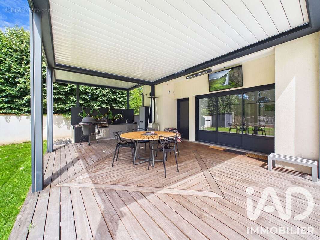 Maison 244 m² à Seine-Port  - photo 4