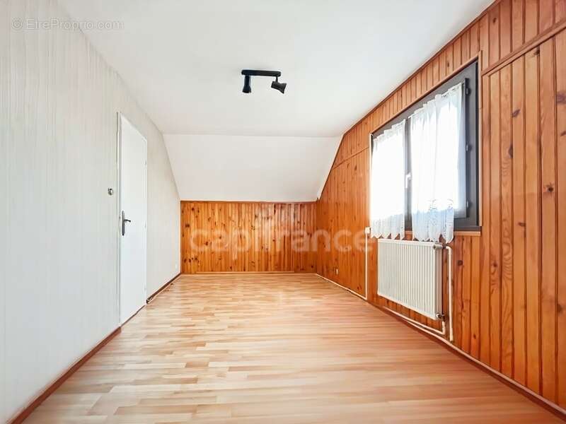 Maison à CHEVIGNY-SAINT-SAUVEUR