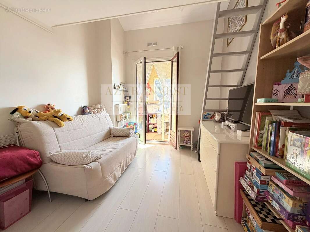 Appartement à ROQUEBRUNE-CAP-MARTIN