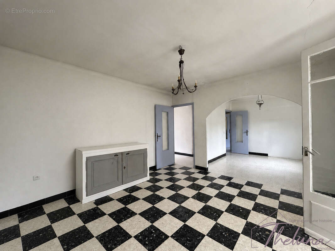 Maison à COMPS