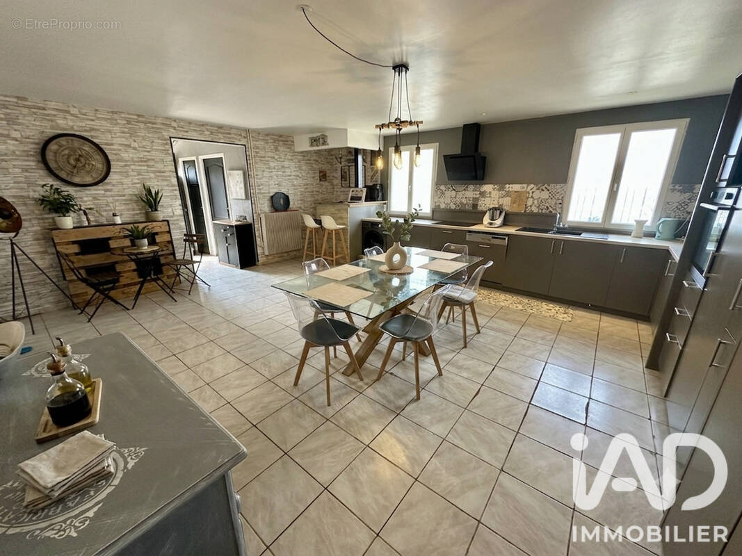 Photo 1 - Maison à THIMERT-GATELLES