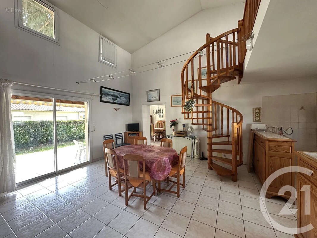 Maison à SAINT-PALAIS-SUR-MER