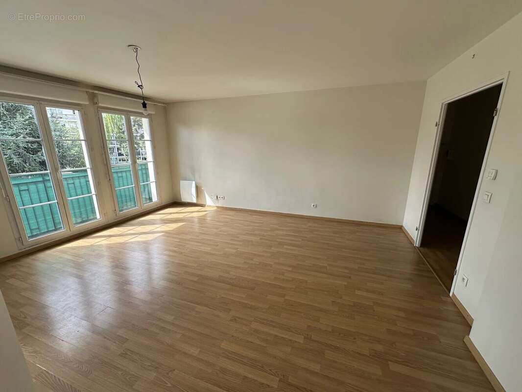 Appartement à MORANGIS