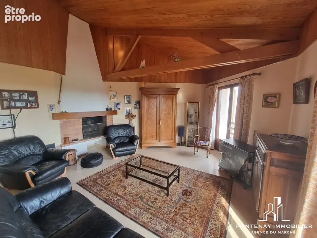 Maison 9 pièces 205 m² à vendre à Fontenay-Le-Comte (85200) - photo 6