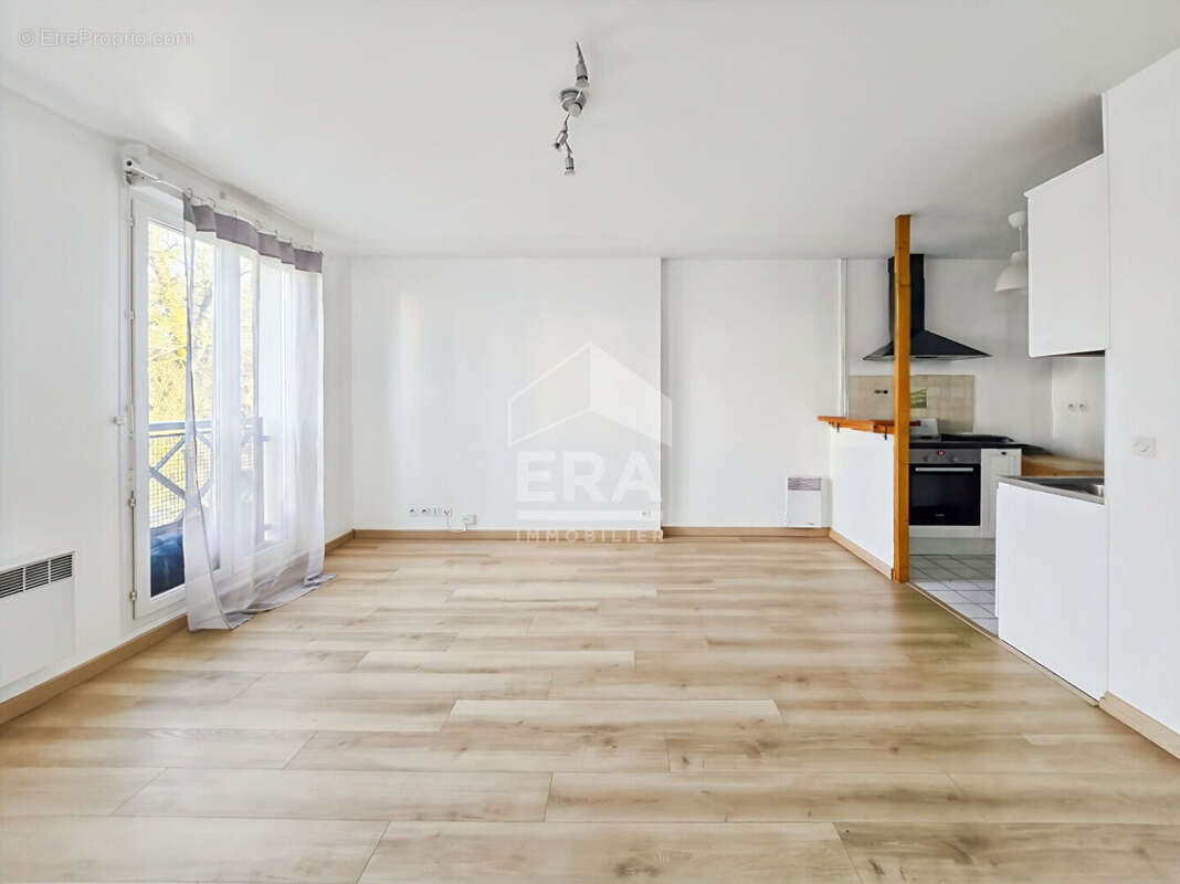 Appartement à DAMMARIE-LES-LYS