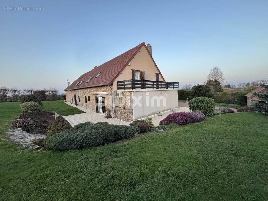 Maison à SAULIEU