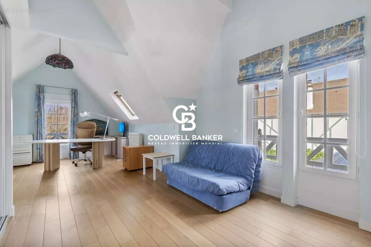 Maison à LE VESINET