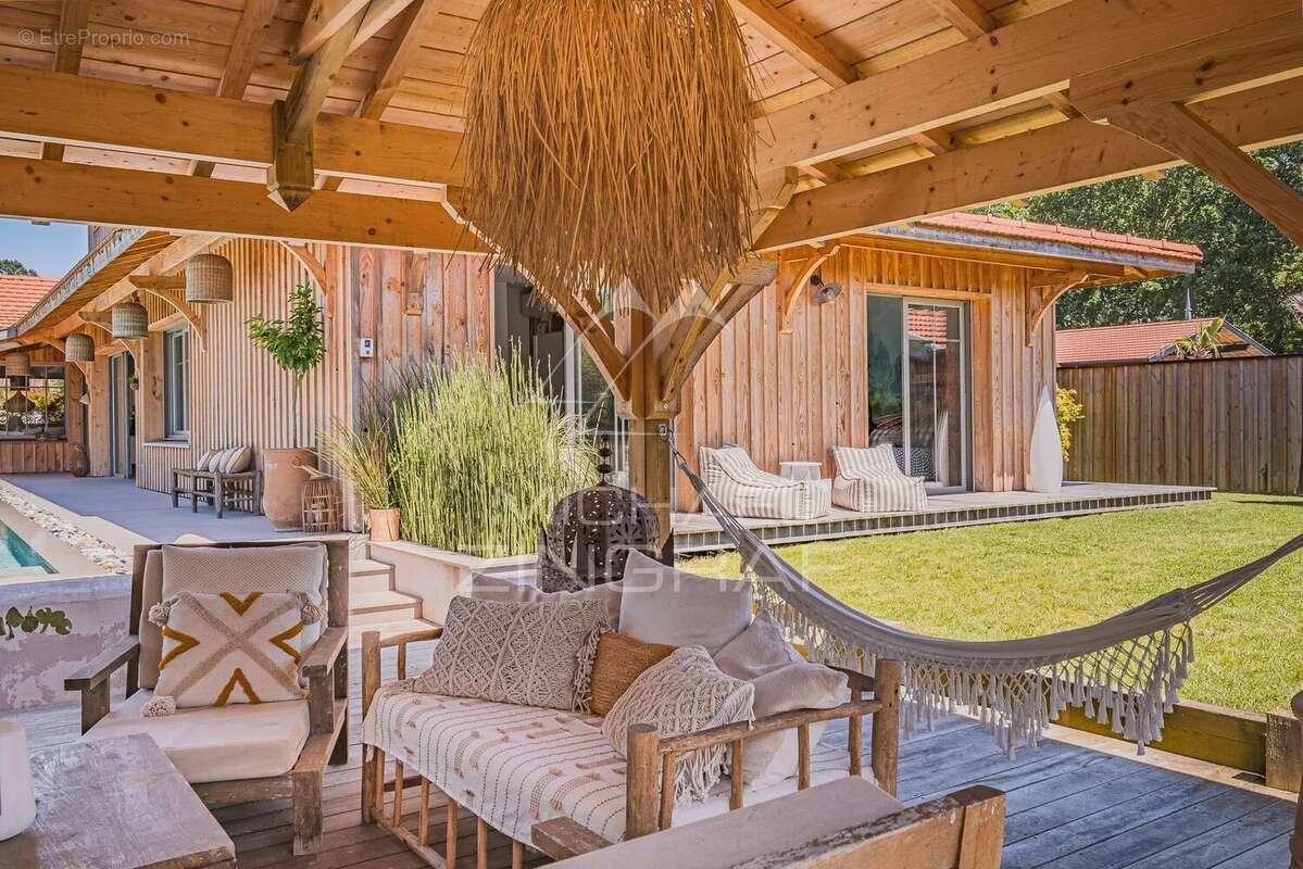 Maison à MIOS