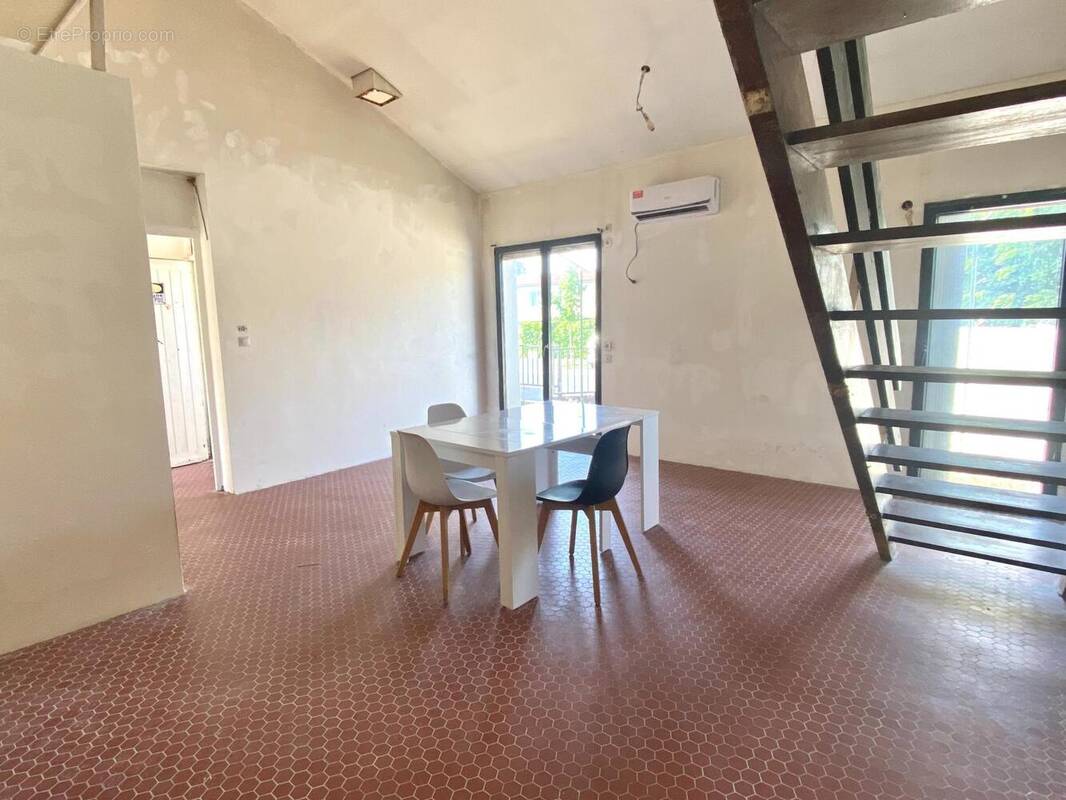 Photo 1 - Maison à AUSSILLON