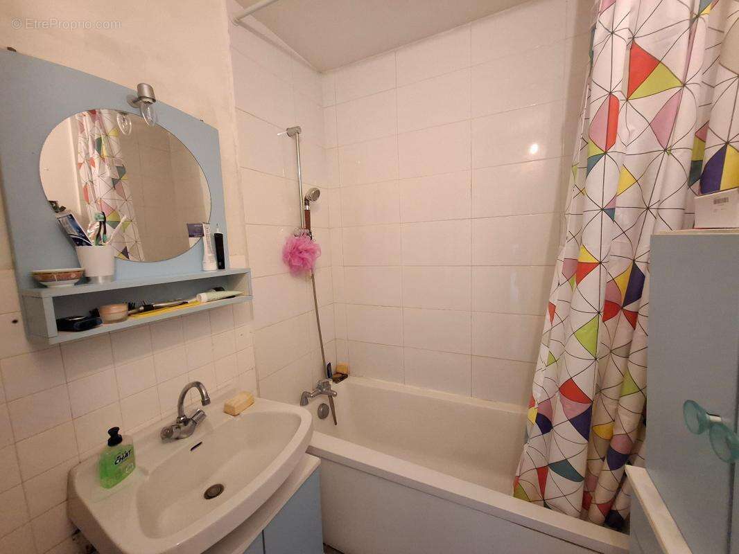 A VENDRE - Appartement 67 m² 2 chambres à vendre proche tram et commerces - photo 6