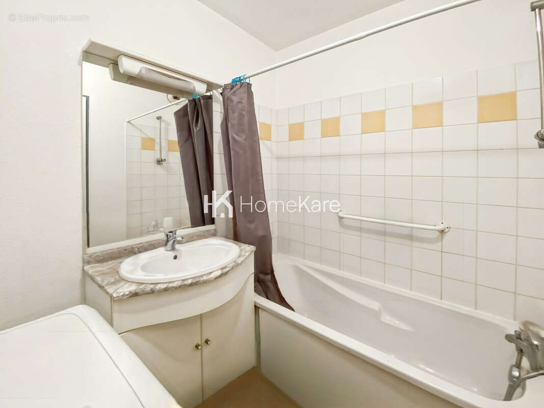 Appartement 55 m² à Begles  - photo 9