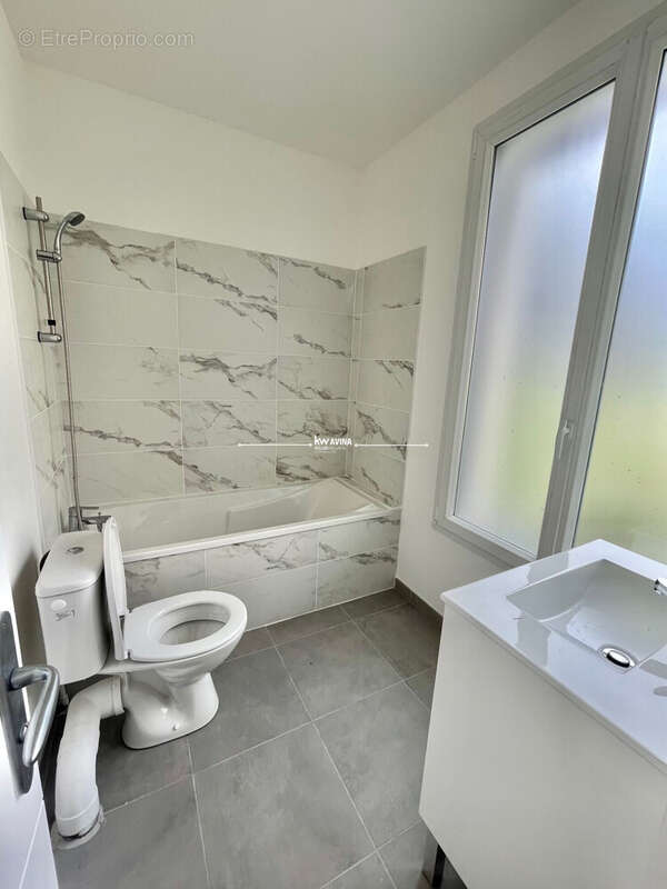Appartement 95 m² à Croix  - photo 7