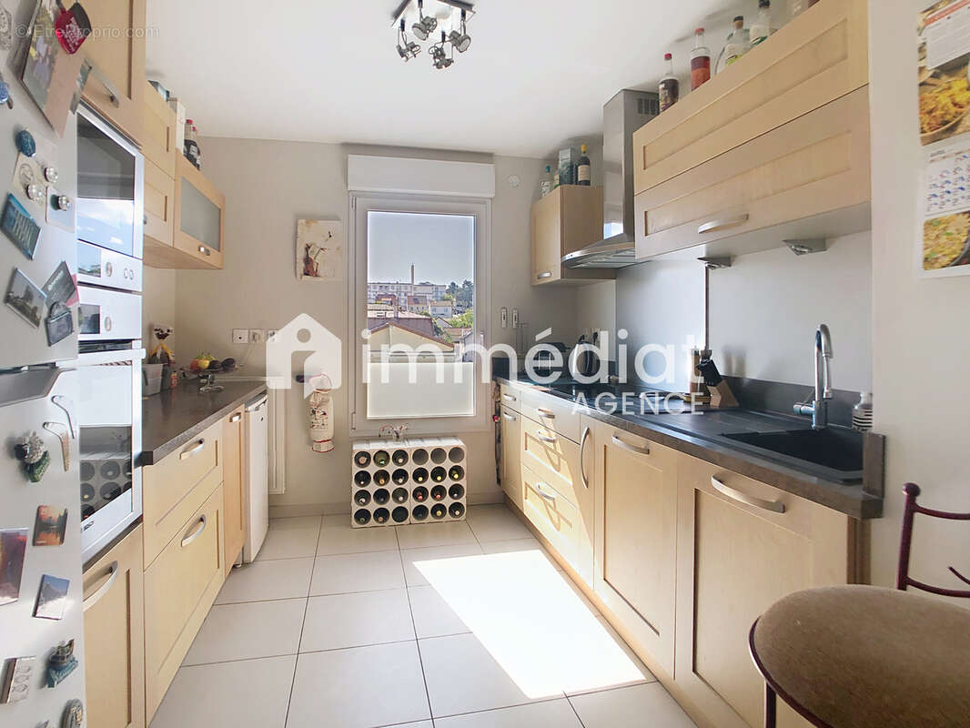 Appartement à NANTERRE