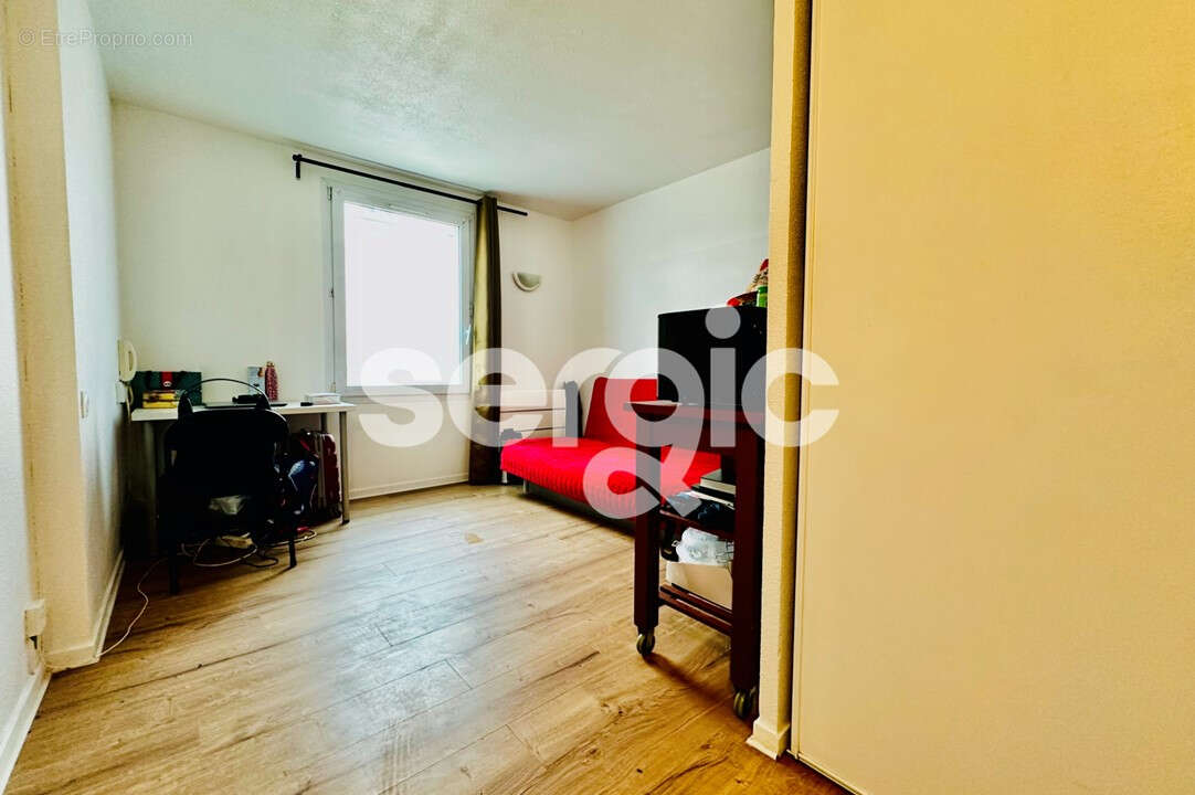 Appartement à BUSSY-SAINT-GEORGES