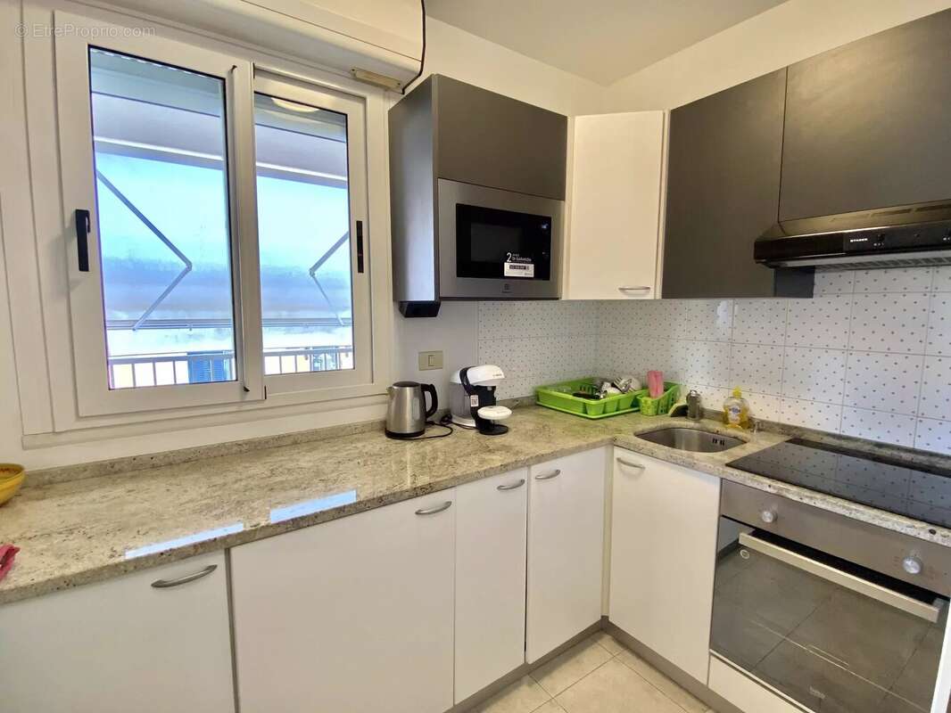 Appartement à ROQUEBRUNE-CAP-MARTIN