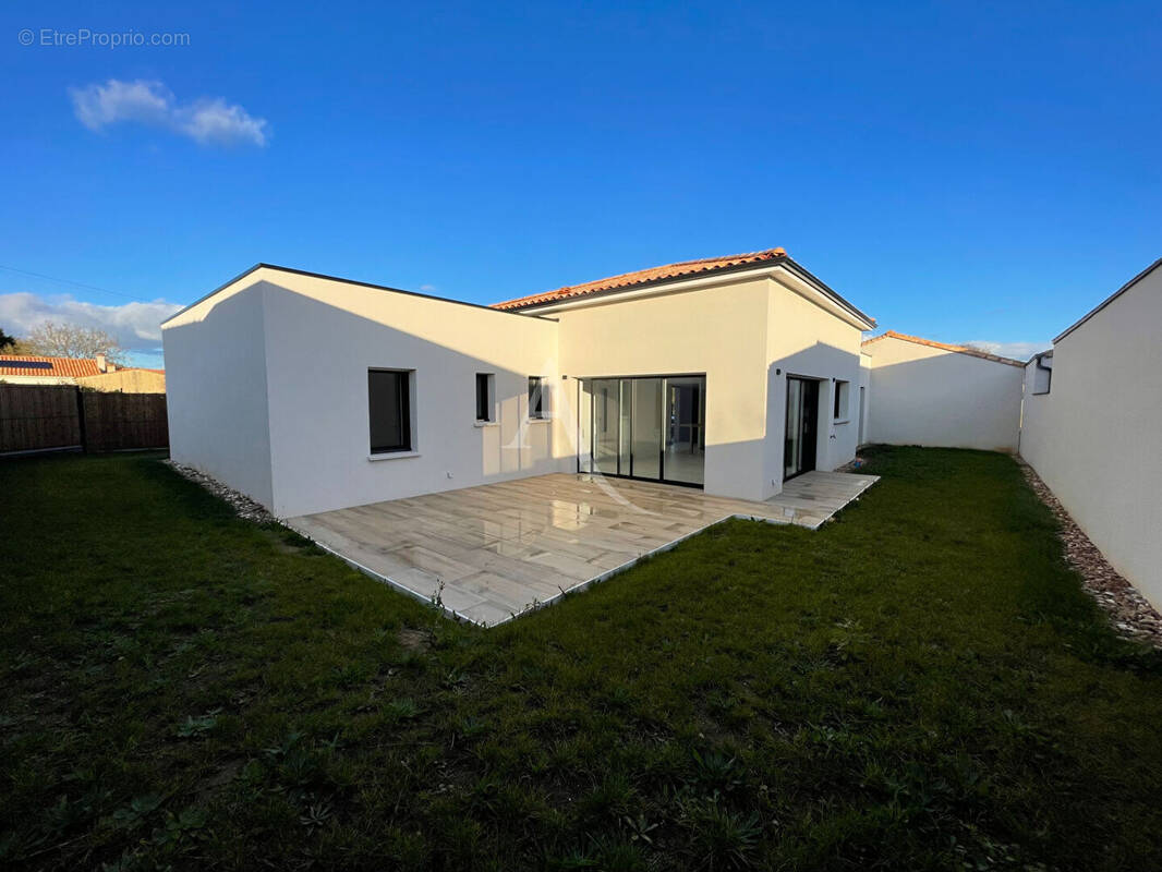 Maison à SAINT-HILAIRE-LA-FORET