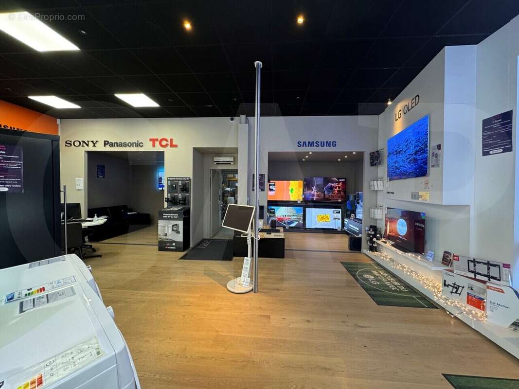 Commerce à LA CHAPELLE-DES-FOUGERETZ