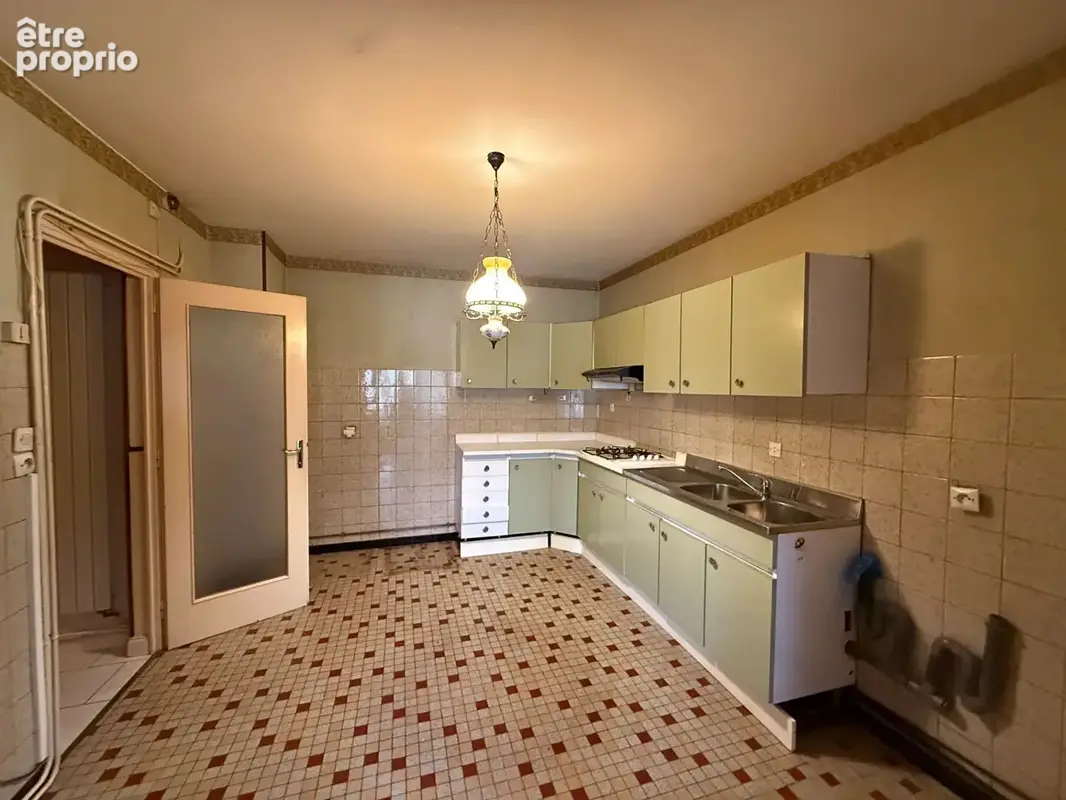 ROCHEFORT quartier recherché maison de 115 m² de type 5 - jardin et dépendance - photo 10