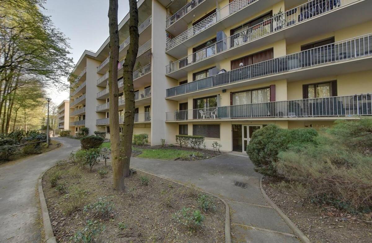 Appartement à TREMBLAY-EN-FRANCE