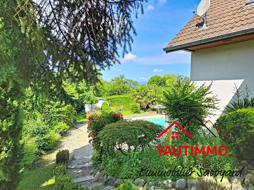 Maison à CRANVES-SALES