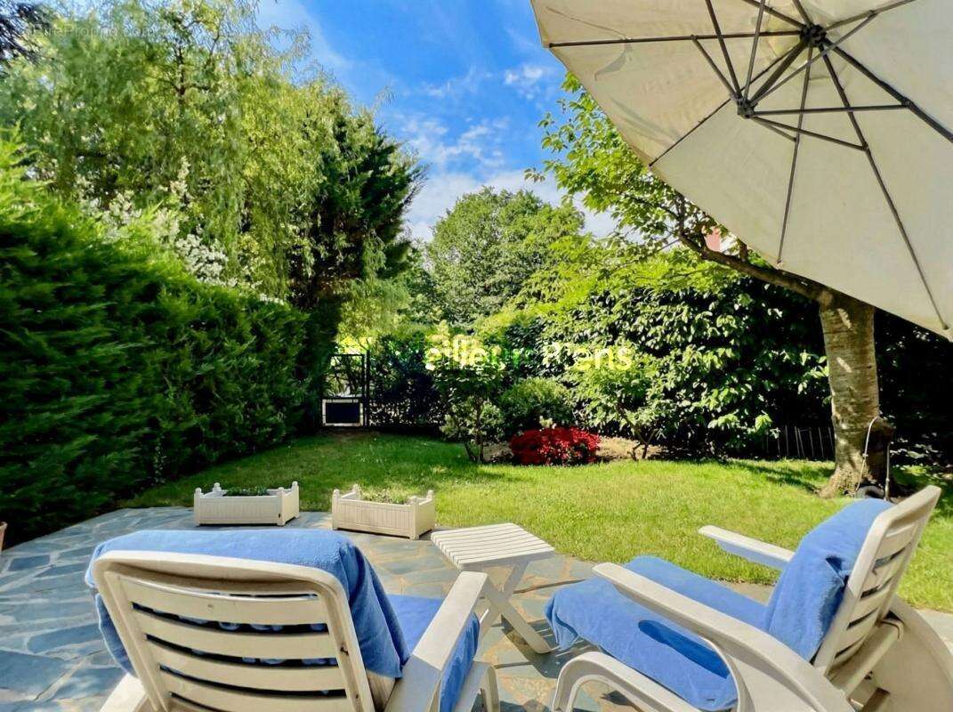 Appartement à LE CHESNAY
