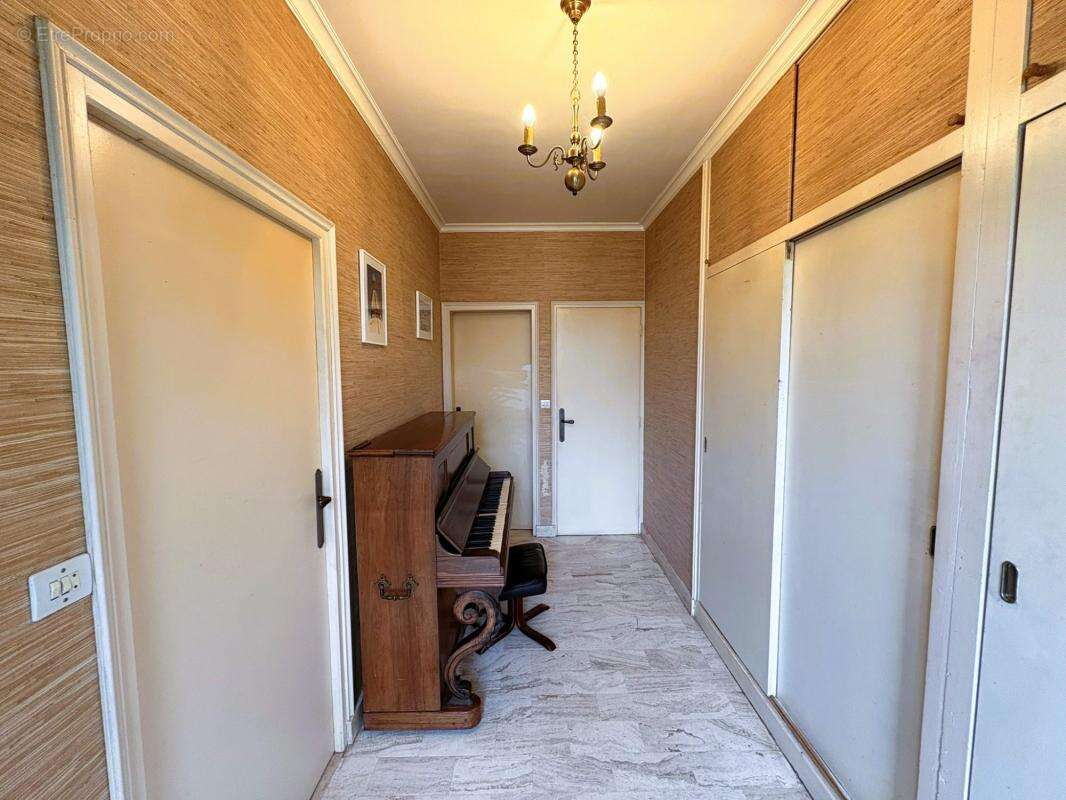 Maison à MONT-SAINT-AIGNAN