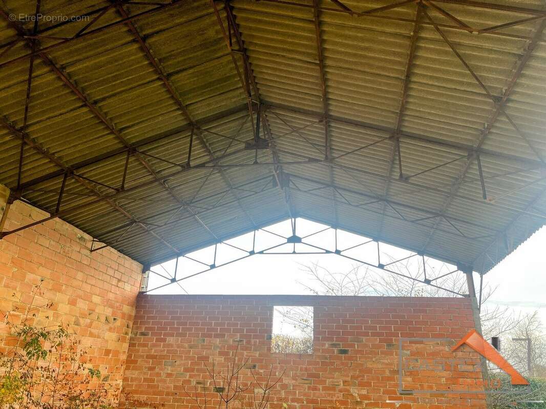 Terrain à MARTRES-TOLOSANE