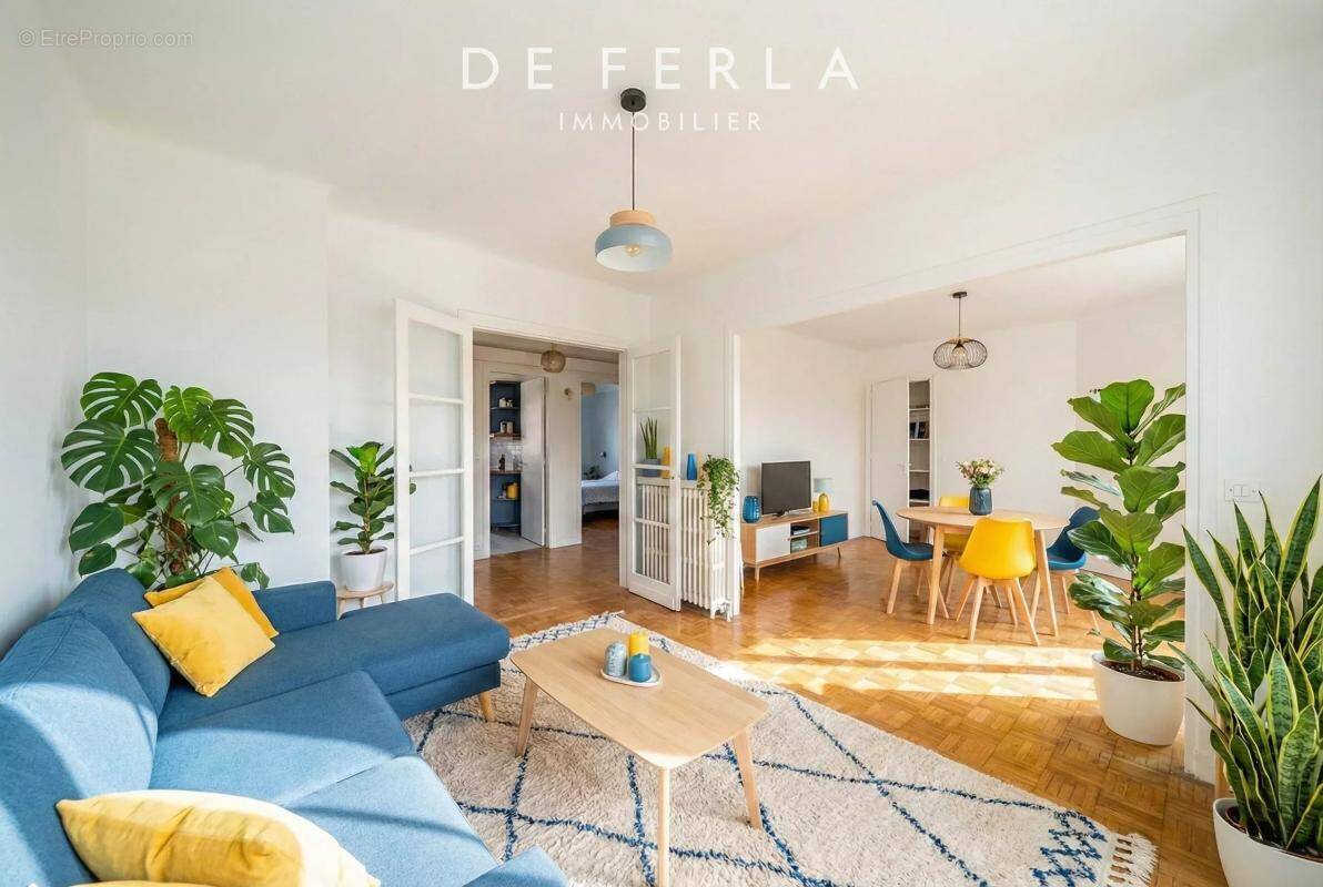 Appartement à PARIS-15E