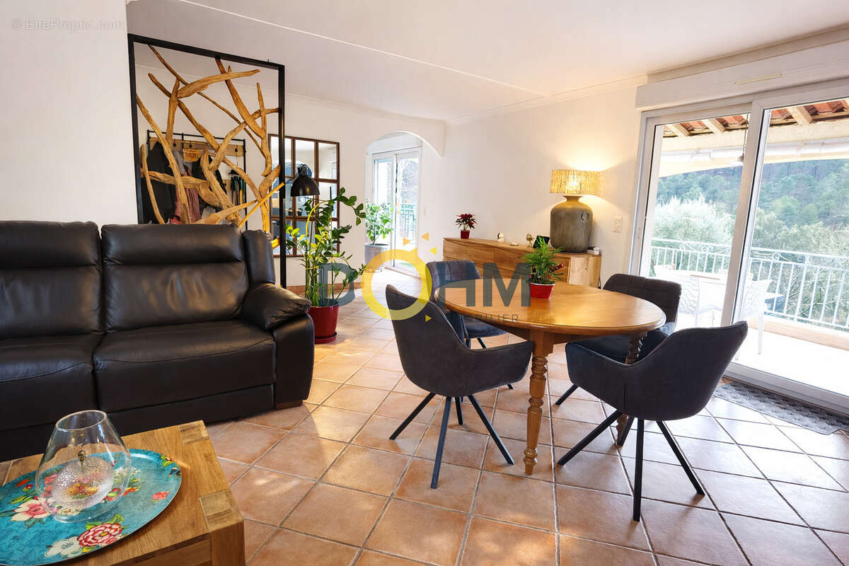 Maison à SENECHAS