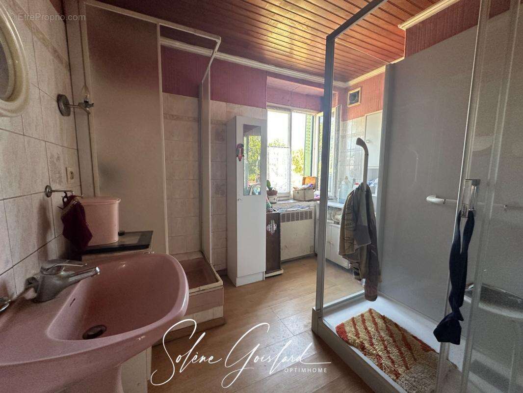 Maison en pierre, à 1km du bourg, au calme - photo 8