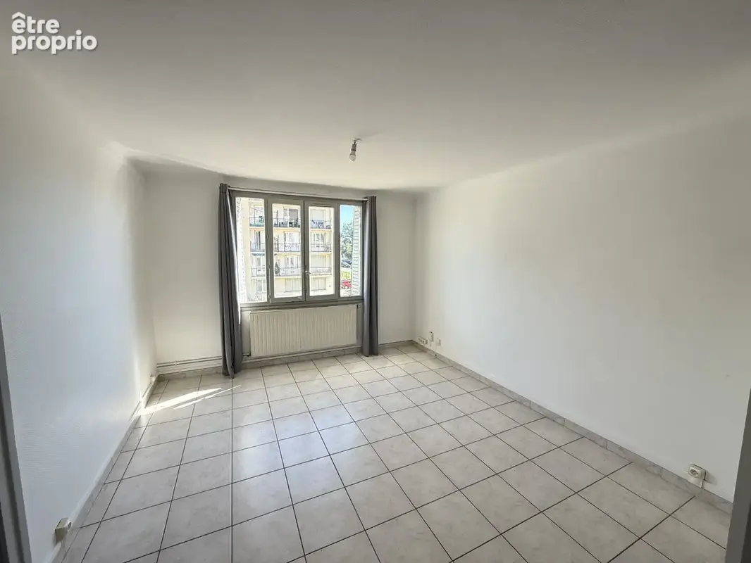 Appartement 3 pièces 48 m² à vendre à Villeurbanne (69100) - photo 2