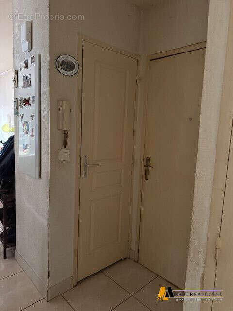 MGI Hall d&#039;entrée - Appartement à BEZIERS