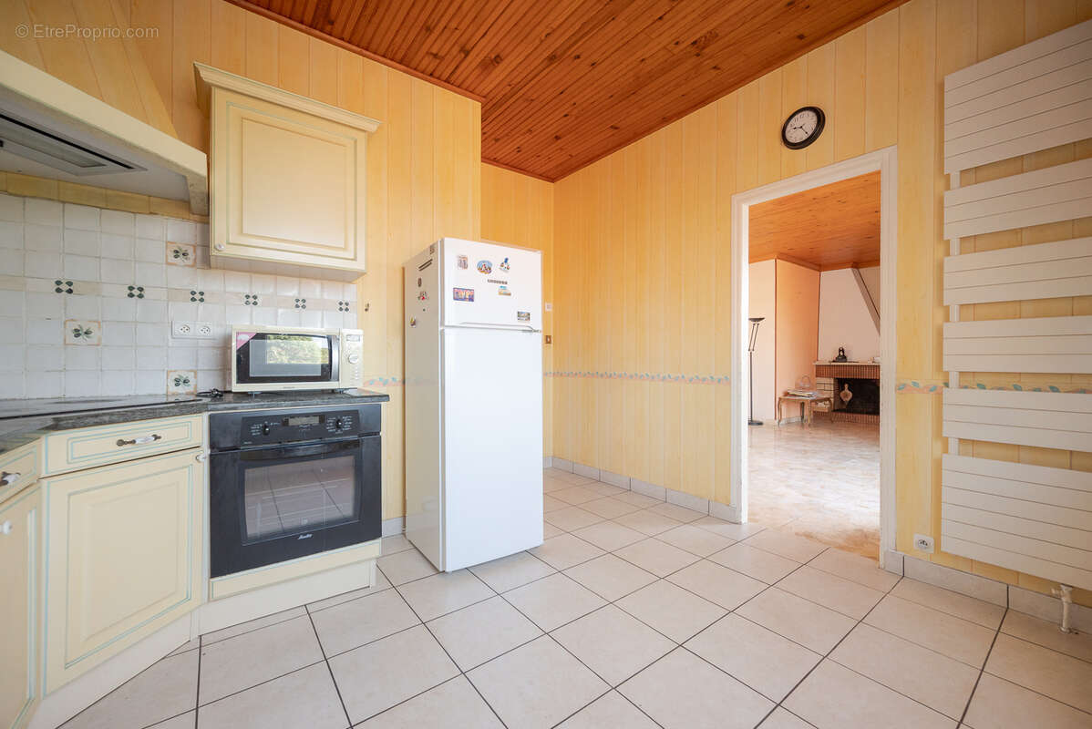 MaisonT5  avec 2 garages sur terrains clos - photo 44