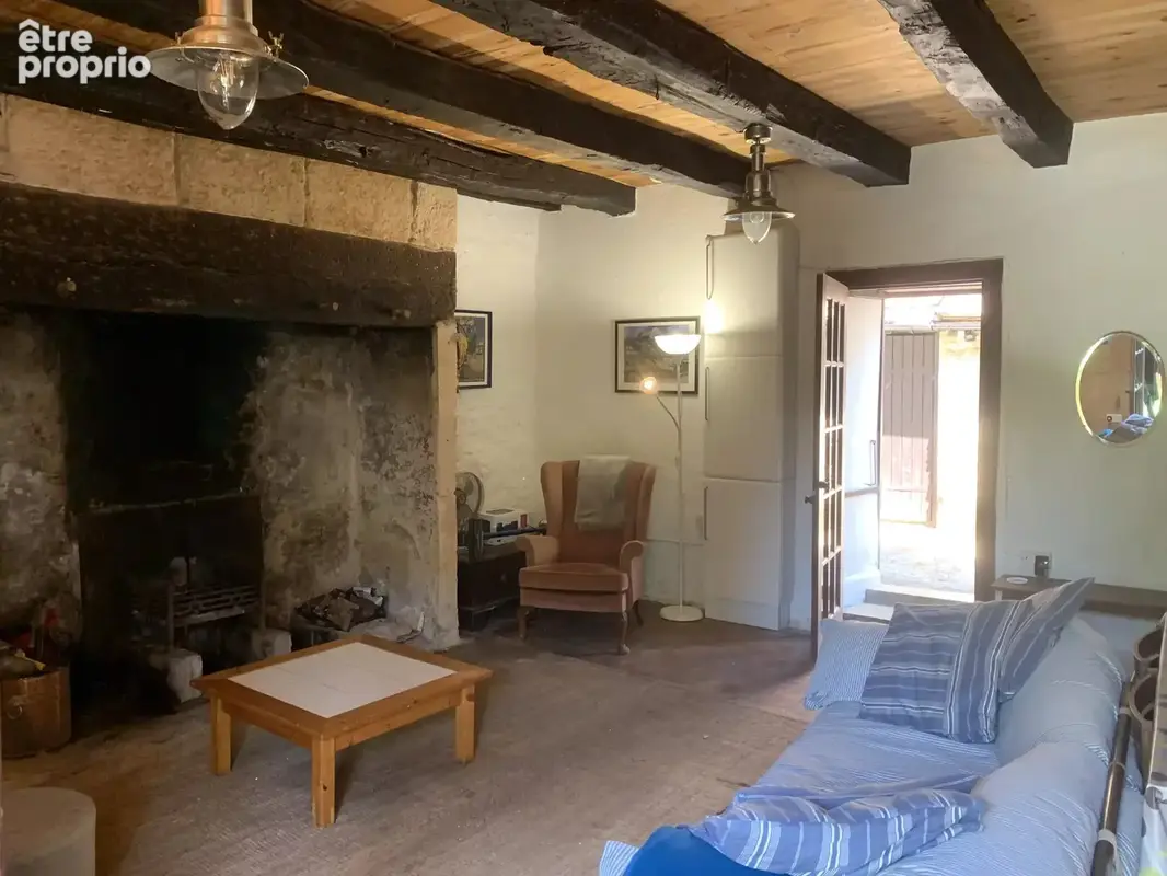 Près de Hautefort, Dordogne - Ensemble de deux petites maisons - photo 3