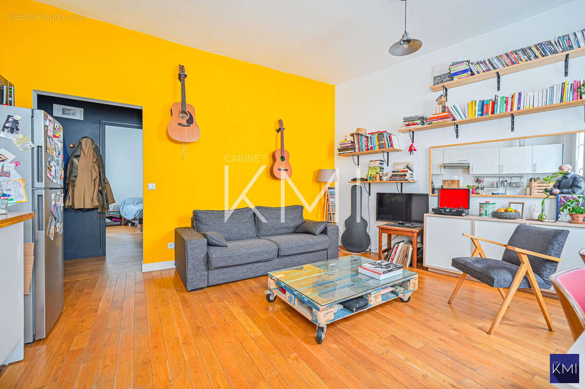 Appartement à PARIS-20E