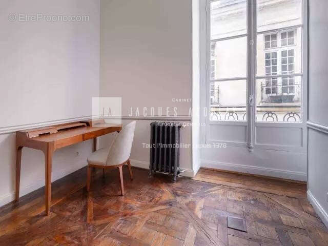 Appartement 98 m2 - Ile Saint-Louis - Quais de Seine - Marais - photo 5