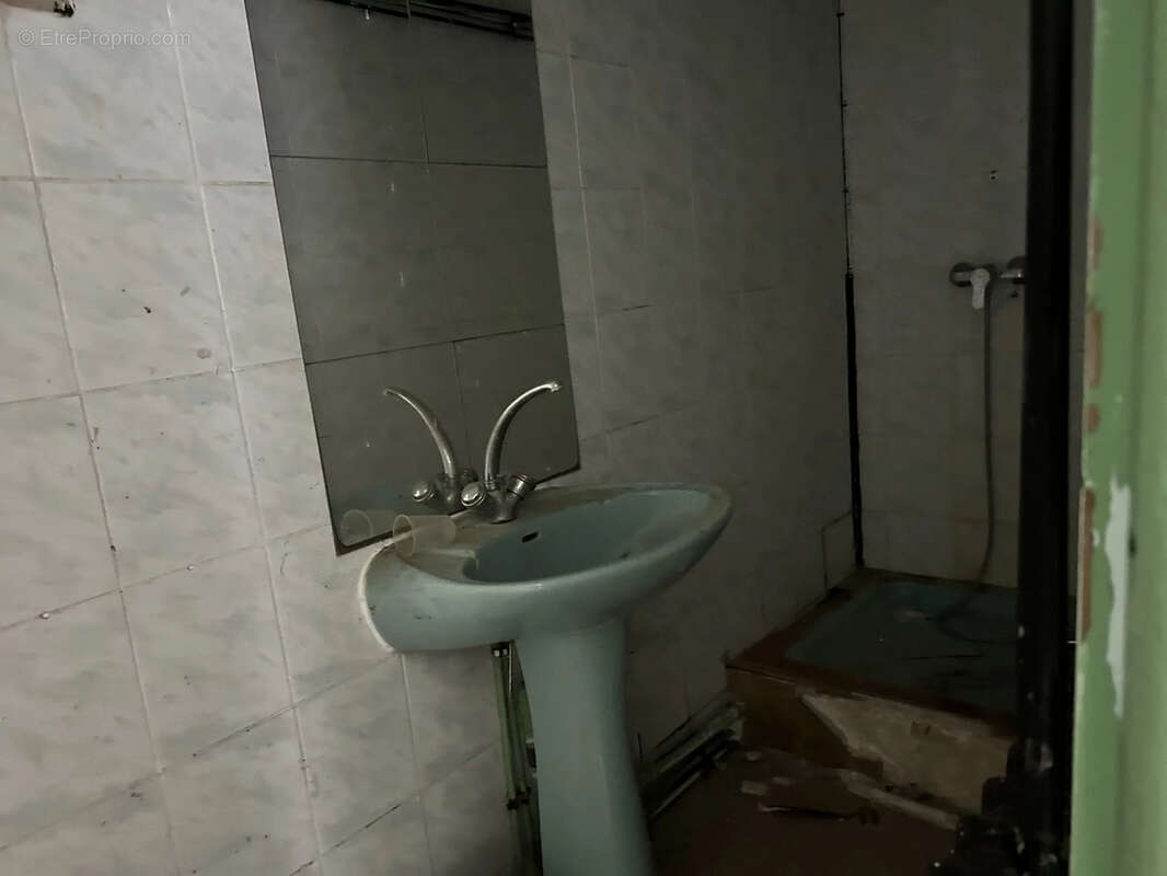 Maison à NURET-LE-FERRON