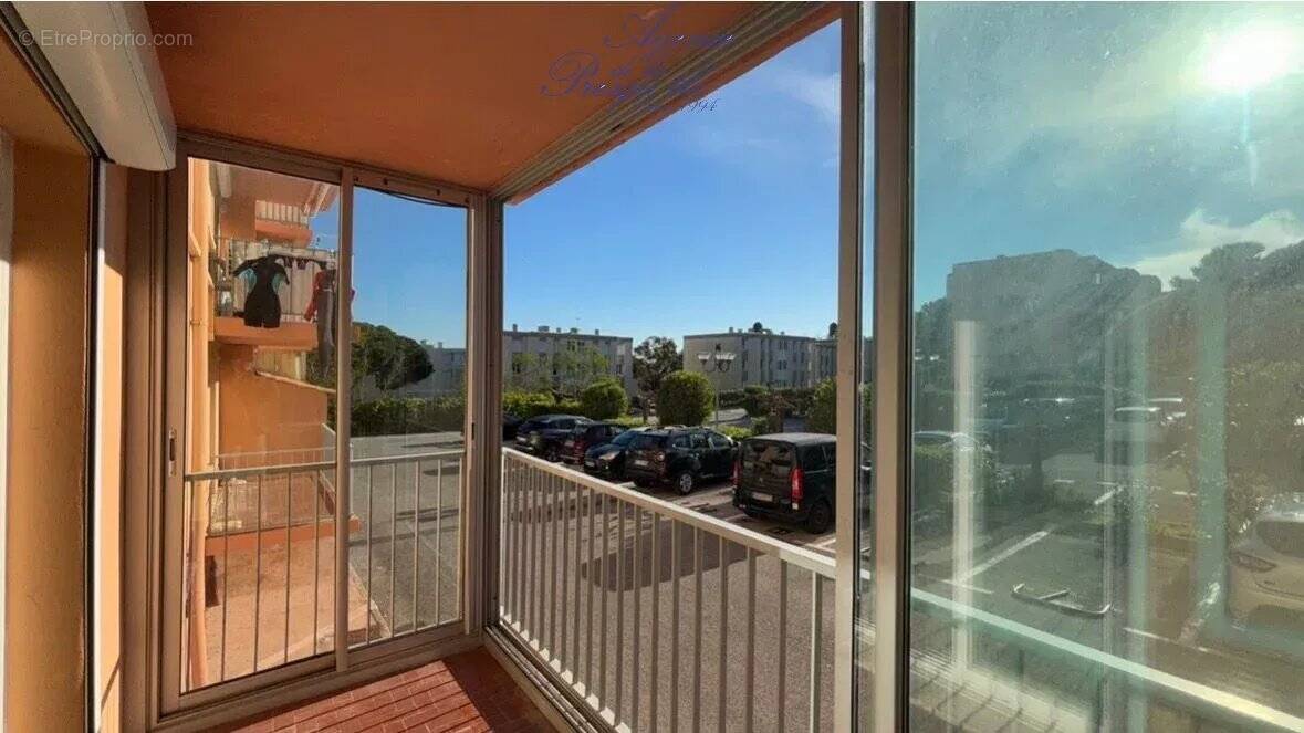 Appartement à HYERES