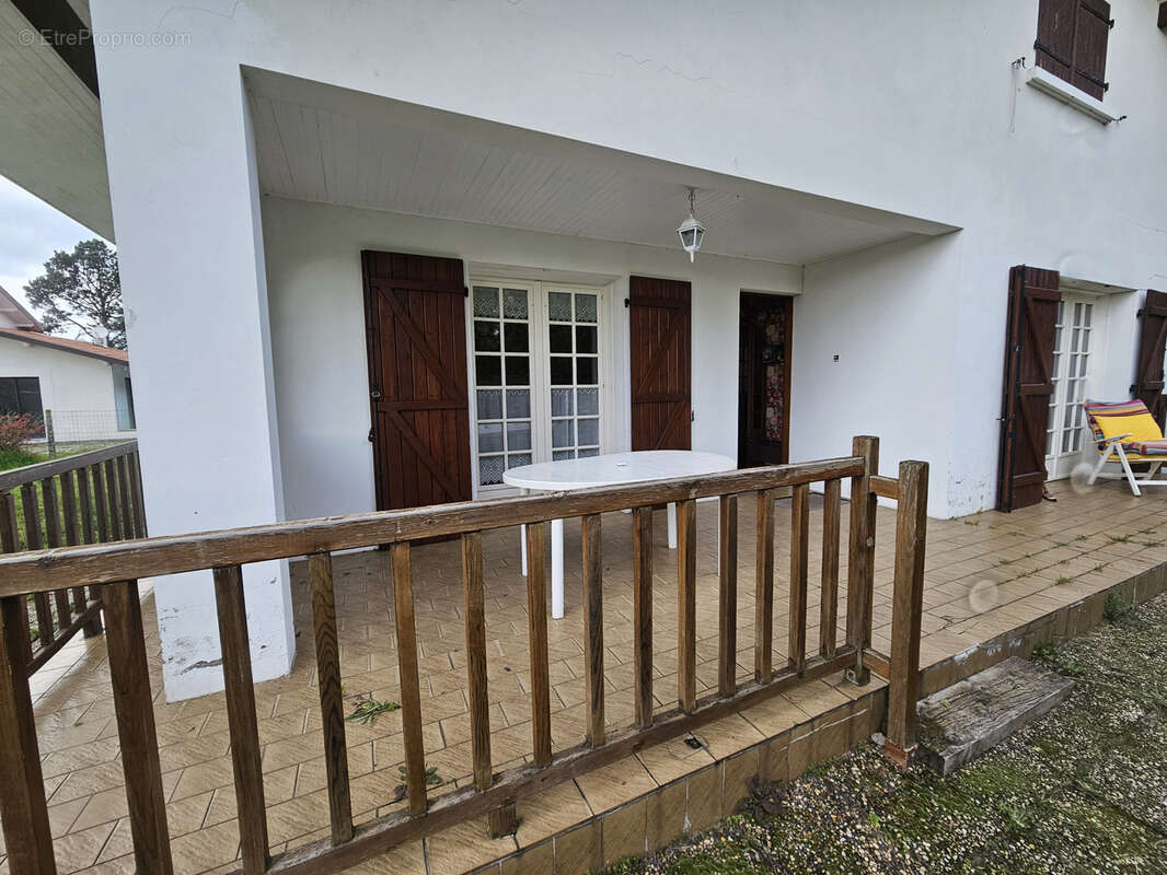 Maison à SAINT-JULIEN-EN-BORN