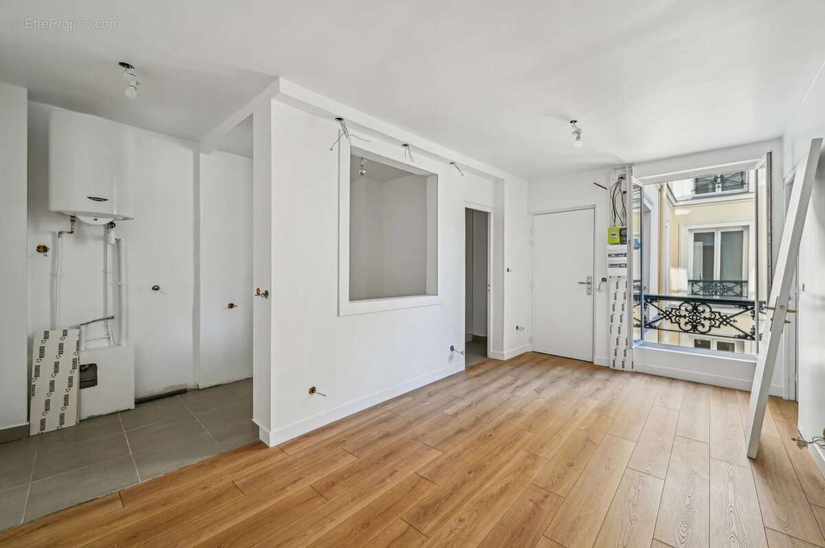 Appartement à PARIS-7E