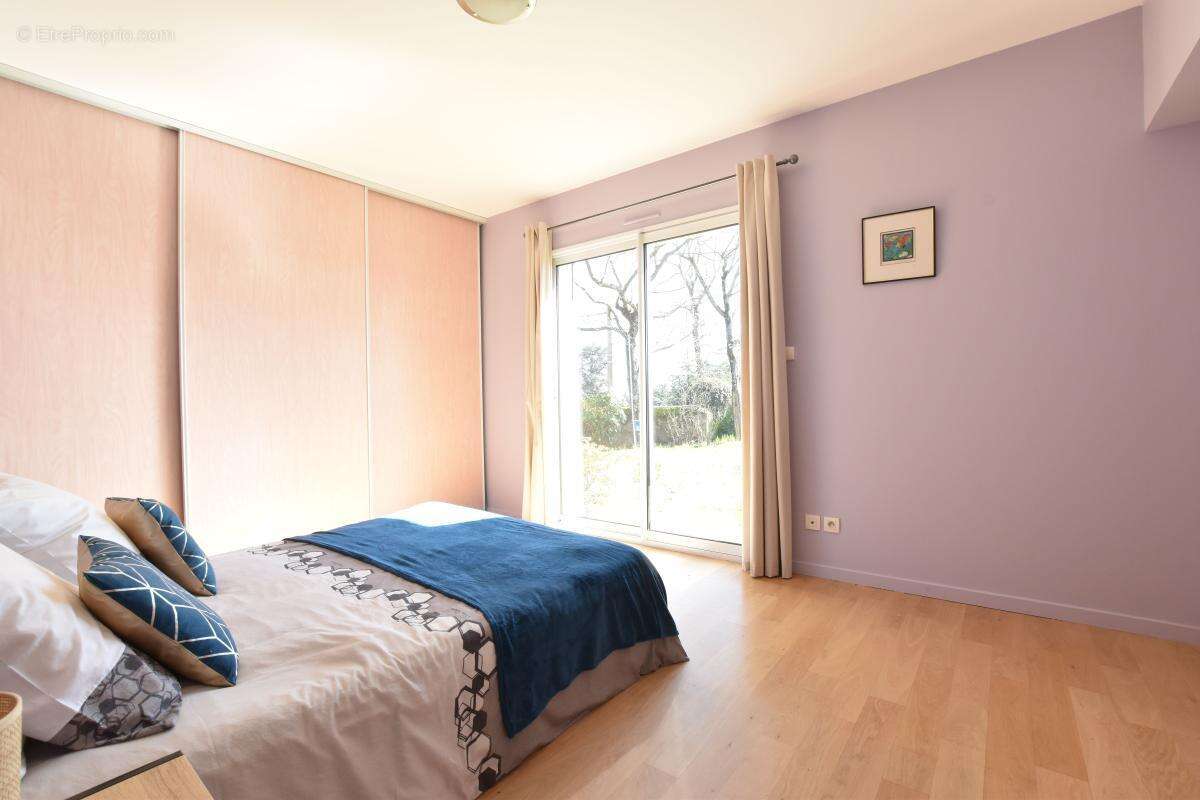 Grande maison familiale avec piscine '- idéale installation rapide cadres mutés - A 20 min de Lyon via A450 - DPE : B - photo 8