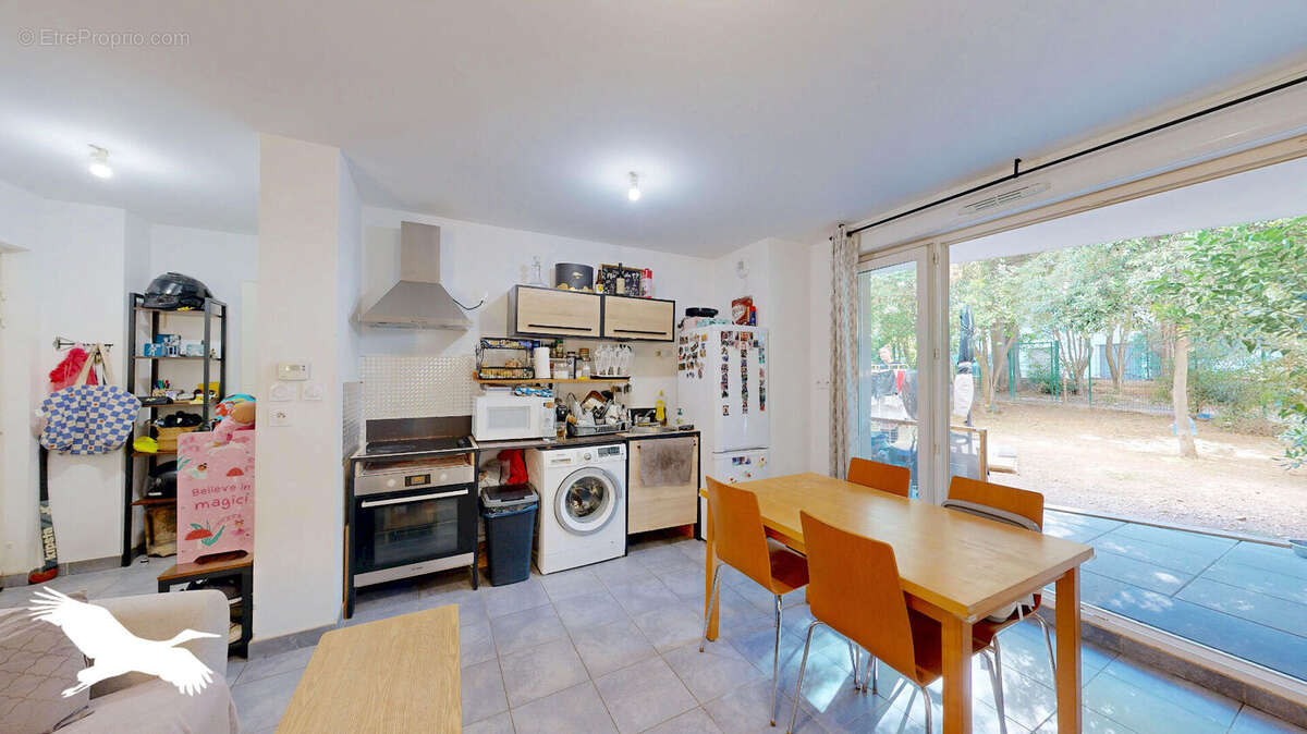 Appartement à MARSEILLE-9E