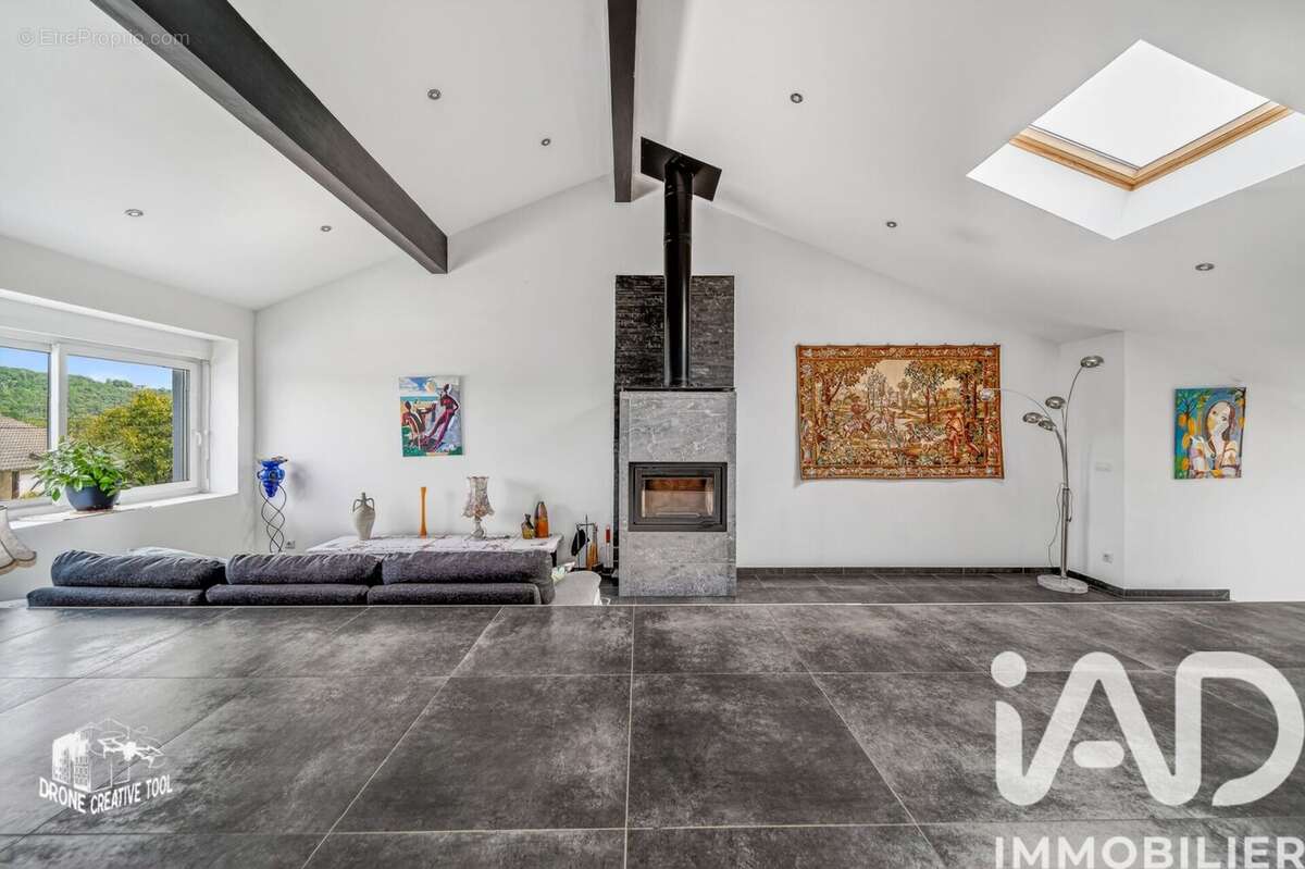Maison 240 m² à Veckring  - photo 2