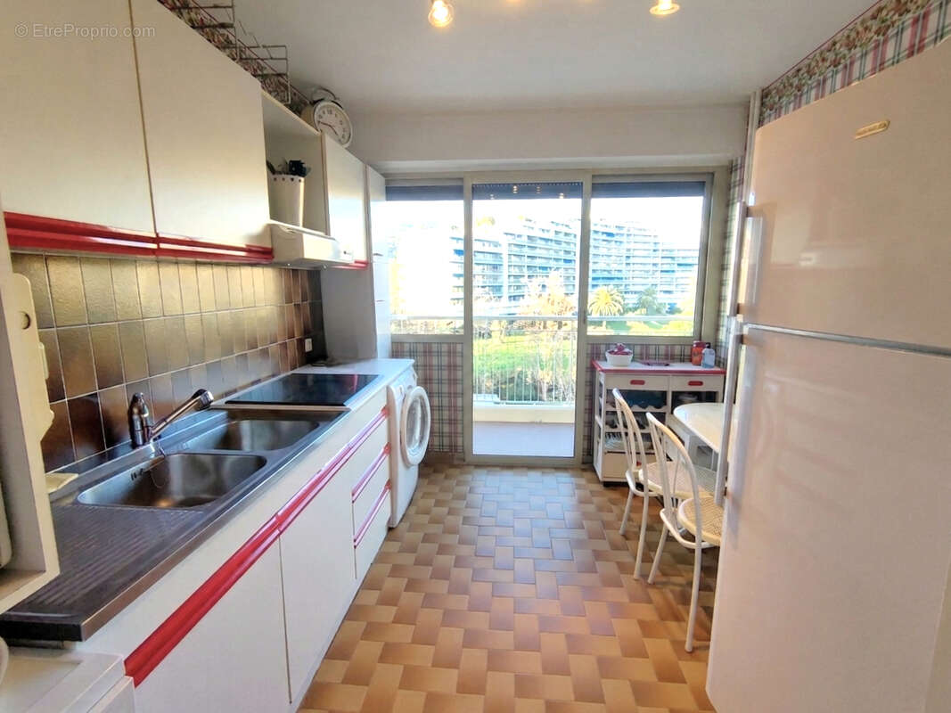 Appartement à MANDELIEU-LA-NAPOULE