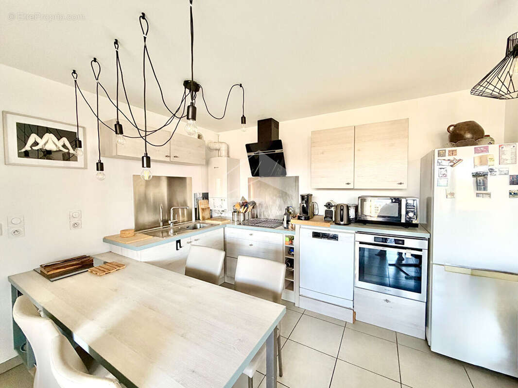 Appartement à MARSEILLE-5E