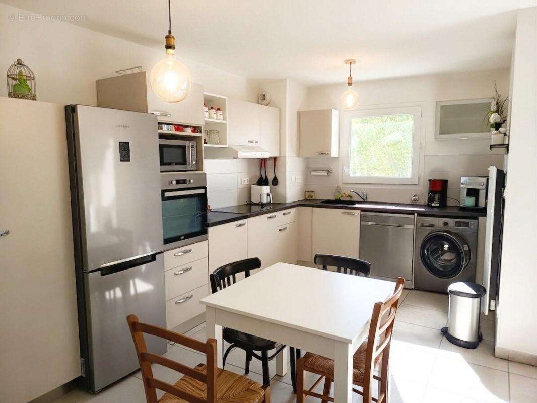 Vente Appartement Narbonne -centre ville -3 pièce(s)- 66.07m2- 275 600e HAI - photo 2